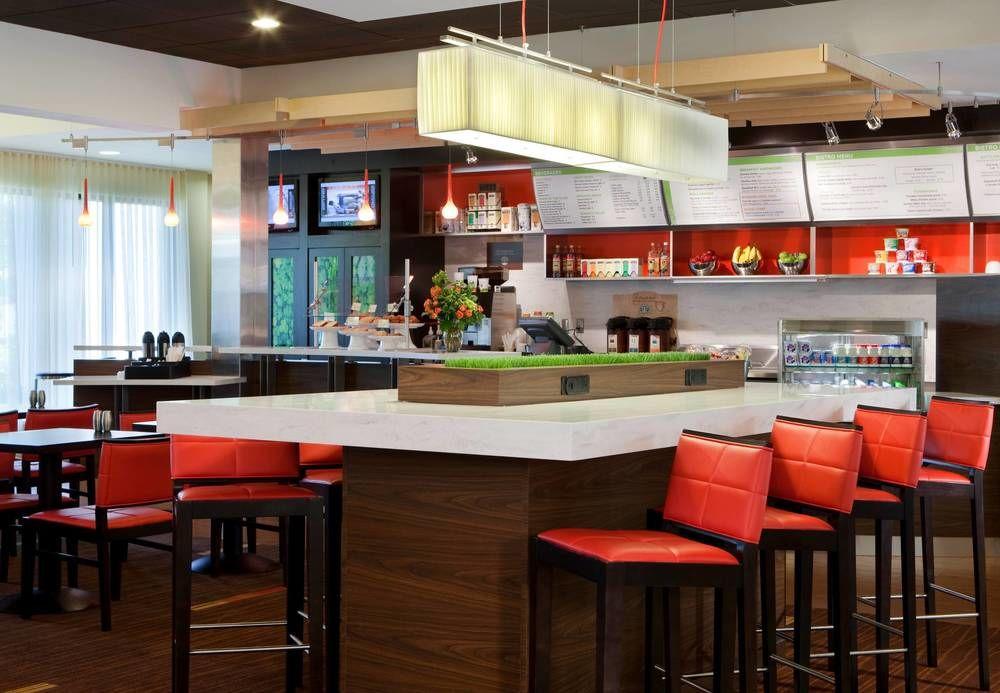 Courtyard By Marriott Baton Rouge Acadian Centre/Lsu Area Hotel Екстериор снимка
