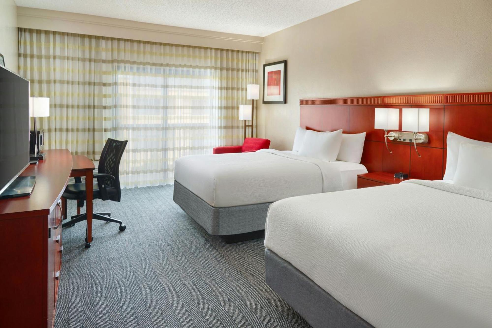 Courtyard By Marriott Baton Rouge Acadian Centre/Lsu Area Hotel Екстериор снимка