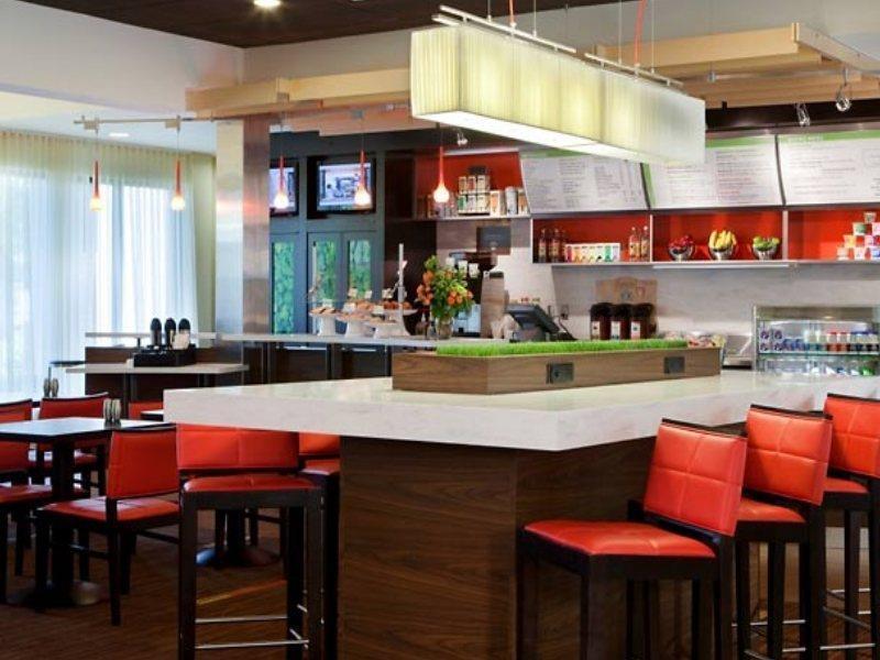 Courtyard By Marriott Baton Rouge Acadian Centre/Lsu Area Hotel Екстериор снимка