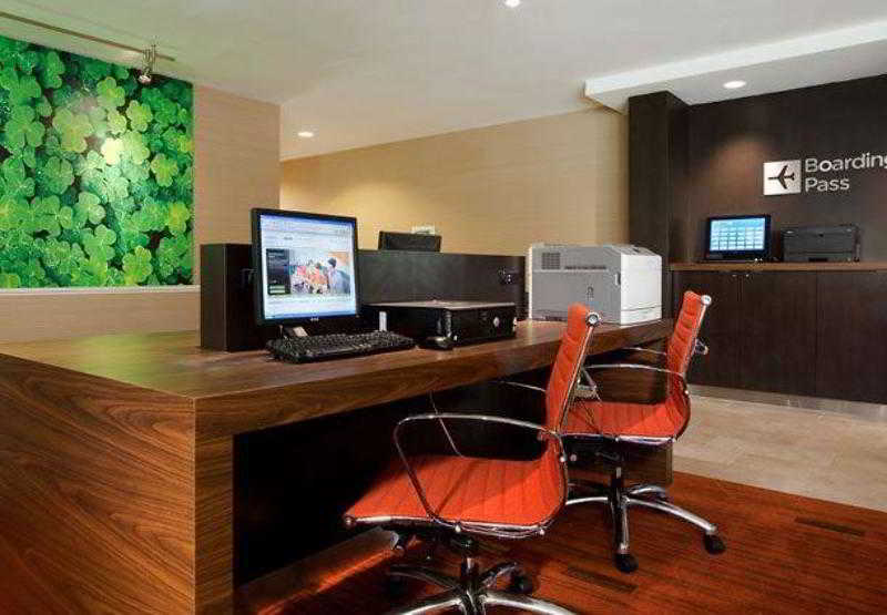 Courtyard By Marriott Baton Rouge Acadian Centre/Lsu Area Hotel Екстериор снимка
