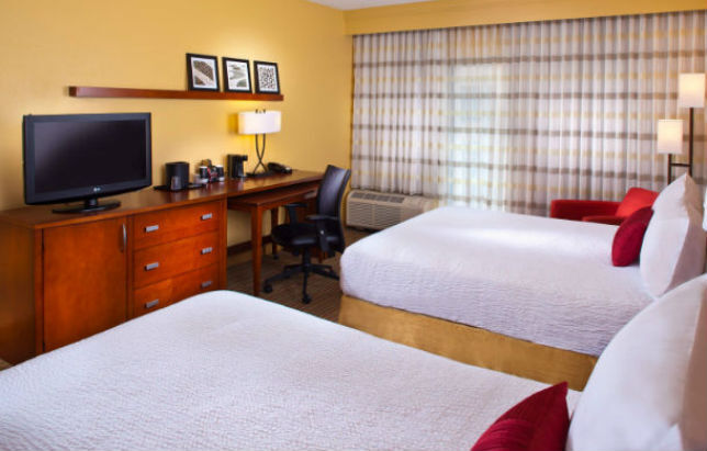 Courtyard By Marriott Baton Rouge Acadian Centre/Lsu Area Hotel Екстериор снимка